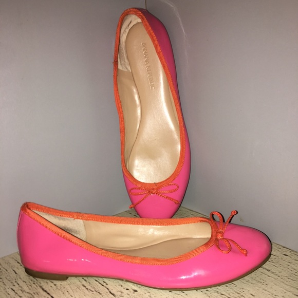 Banana Republic Shoes - BANANA REPUBLIC PINK FLAT SHOES SIZE 8